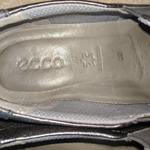 ecco women's aimee perforated slip on fashion sneaker